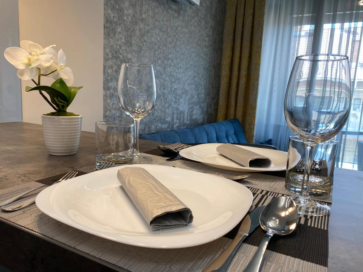 Noir Silvery Apartman Seghedin Exterior foto